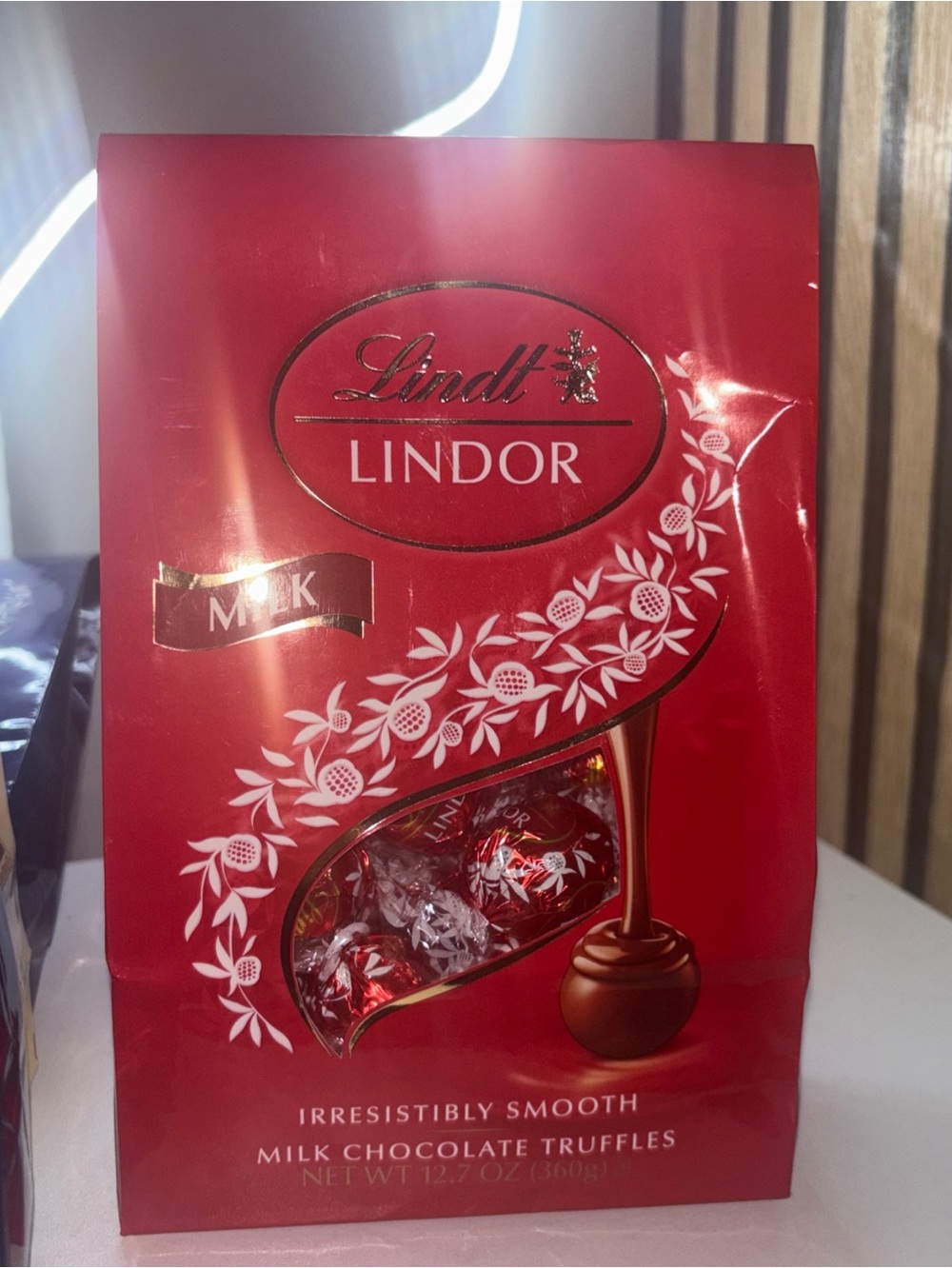 Lindt Lindor Milk Chocolate Truffles - Bag 5 pack